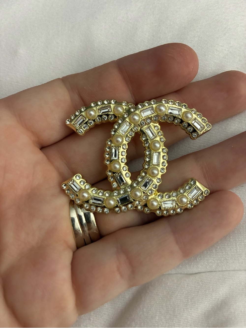 Gold-Tone Pearl & Crystal Brooch